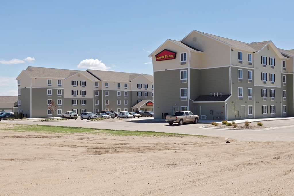 Woodspring Suites Williston Buitenkant foto
