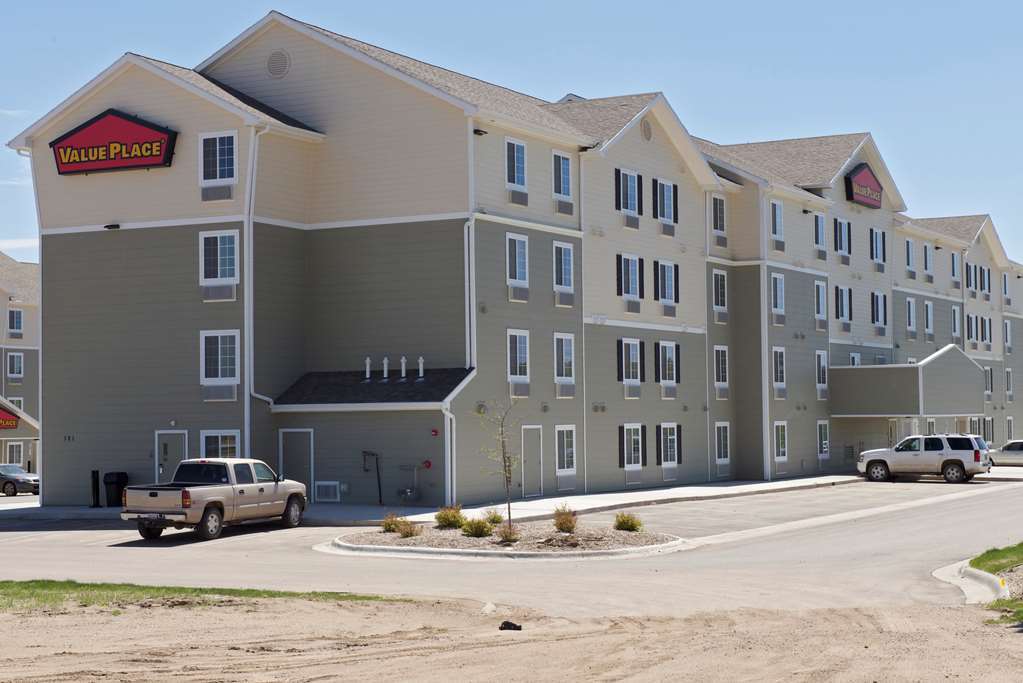 Woodspring Suites Williston Buitenkant foto